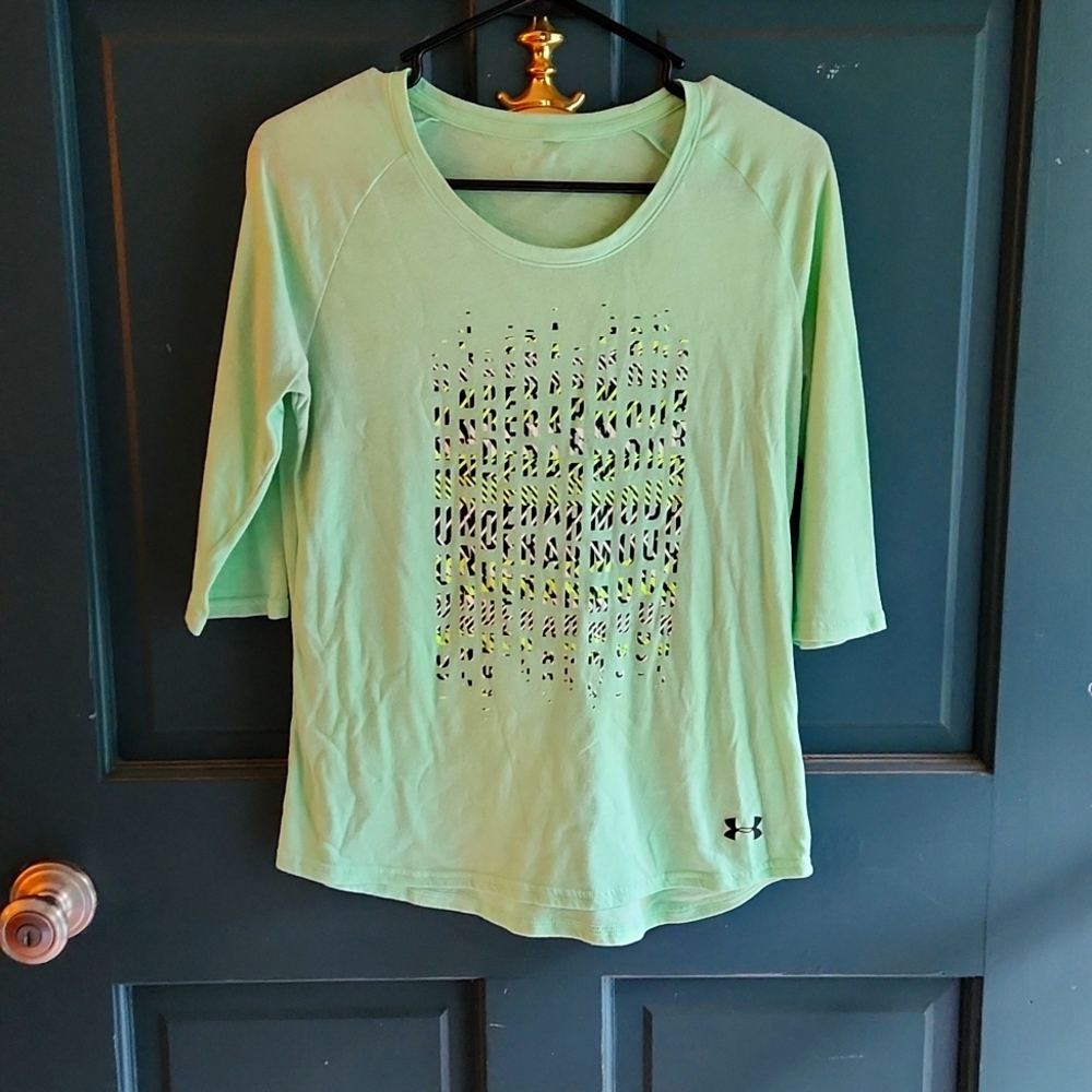 Womens under Armour baseball tee